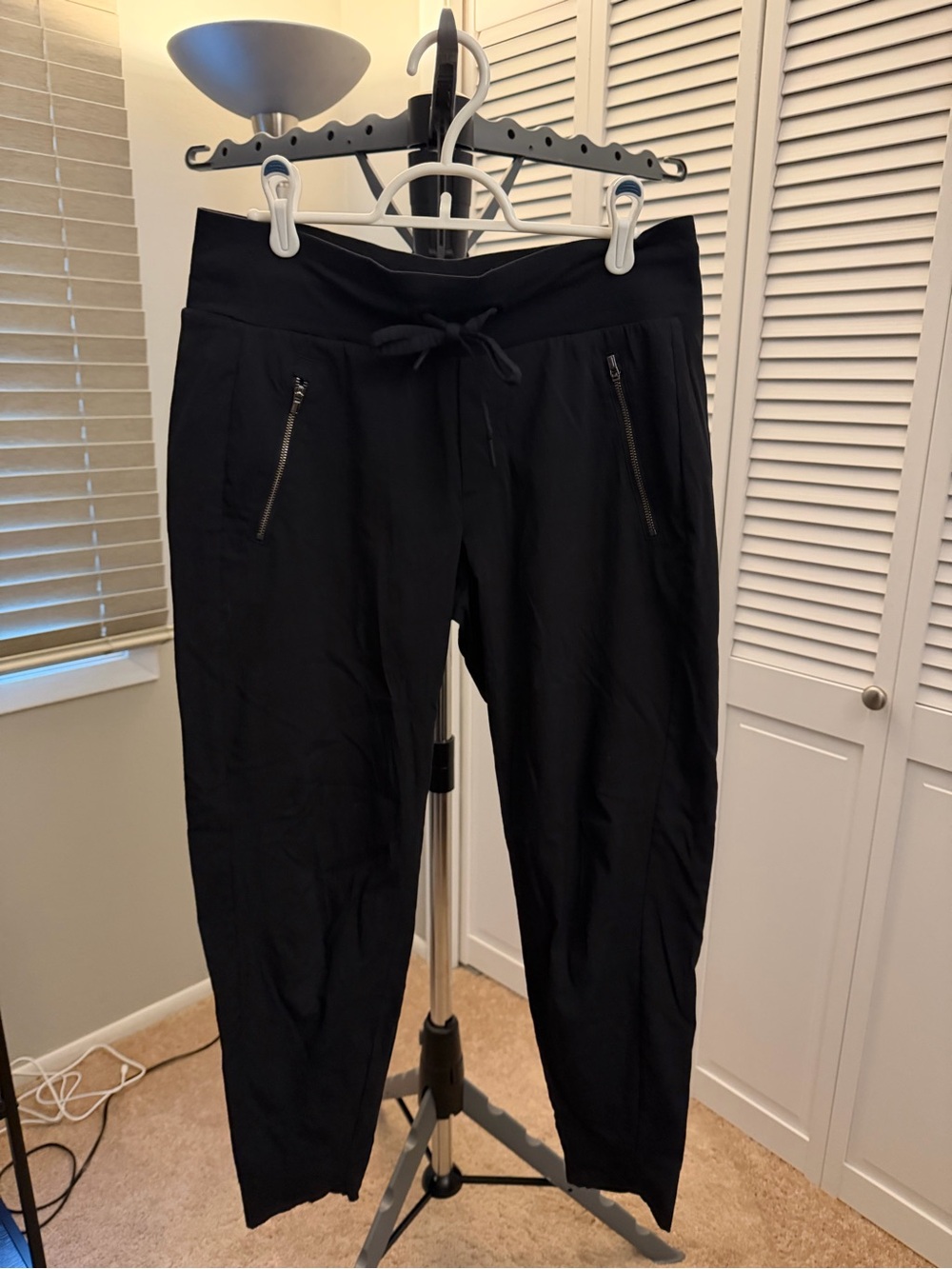 Athleta Black Drawstring Waist Jogger Pants with Zip Pockets